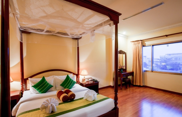 ANGKOR HOLIDAY HOTEL1